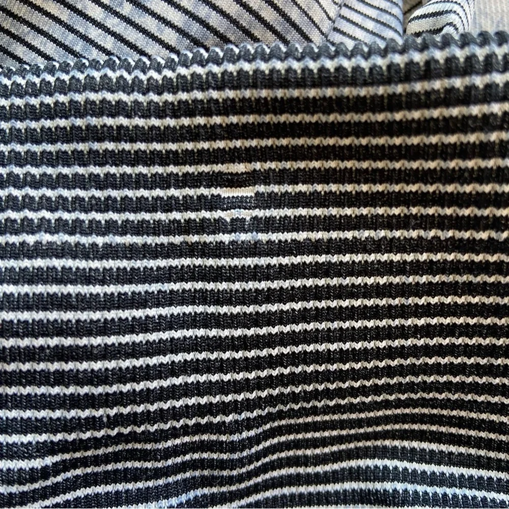Womens Lululemon Ebb to Train Tight EUC size 4